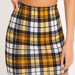 COPY - Yellow plaid skirt